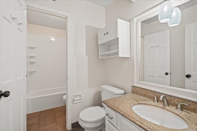9161 GAINSBOROUGH DR, Lakeland, TN 38002