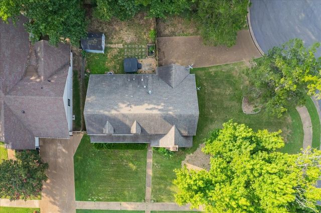 9161 GAINSBOROUGH DR, Lakeland, TN 38002