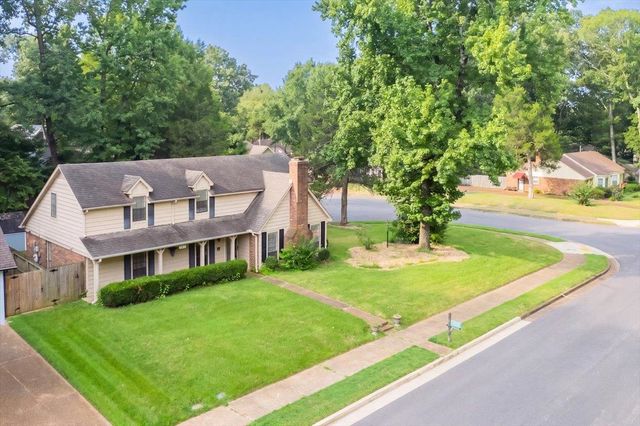 9161 GAINSBOROUGH DR, Lakeland, TN 38002