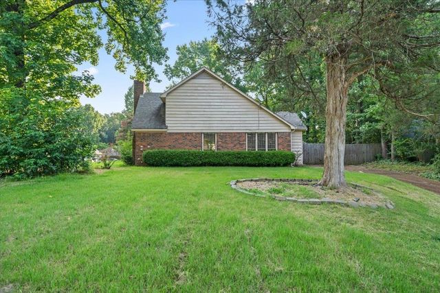 9161 GAINSBOROUGH DR, Lakeland, TN 38002