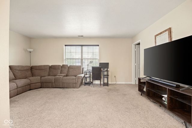 6111 Parrington Drive, Indianapolis, IN 46236