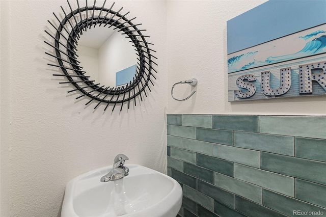 7995 E Mississippi Avenue C2, Denver, CO 80247