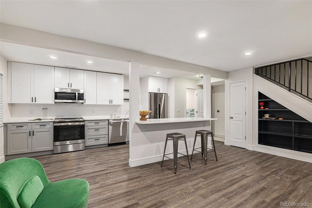 7995 E Mississippi Avenue C2, Denver, CO 80247