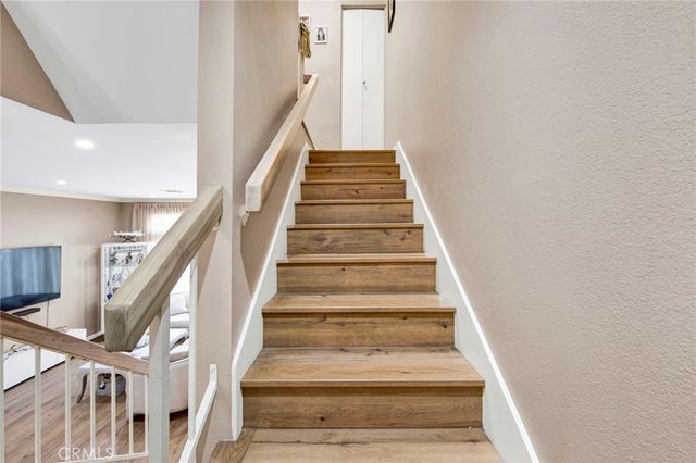 20737 Roscoe 203, Winnetka, CA 91306