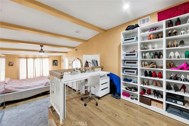 20737 Roscoe 203, Winnetka, CA 91306