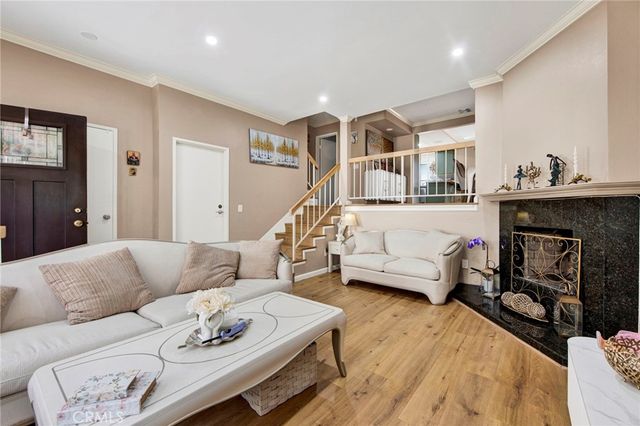 20737 Roscoe 203, Winnetka, CA 91306