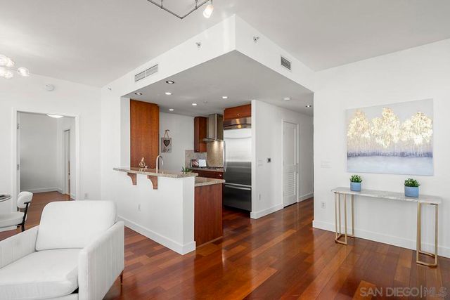 700 W E Street 1903, San Diego, CA 92101