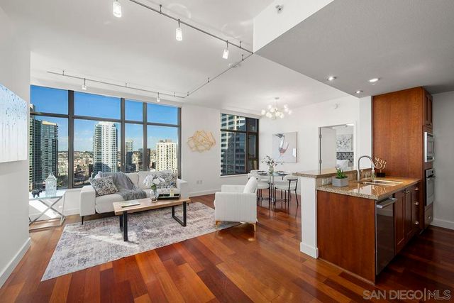 700 W E Street 1903, San Diego, CA 92101