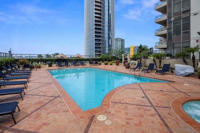 700 W E Street 1903, San Diego, CA 92101