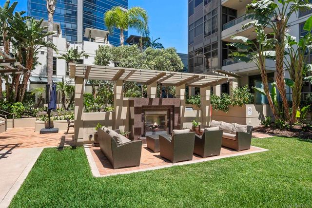 700 W E Street 1903, San Diego, CA 92101