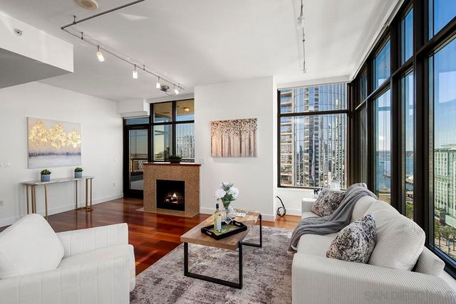 700 W E Street 1903, San Diego, CA 92101