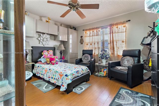 281 S Hollybrook Dr 103, Pembroke Pines, FL 33025