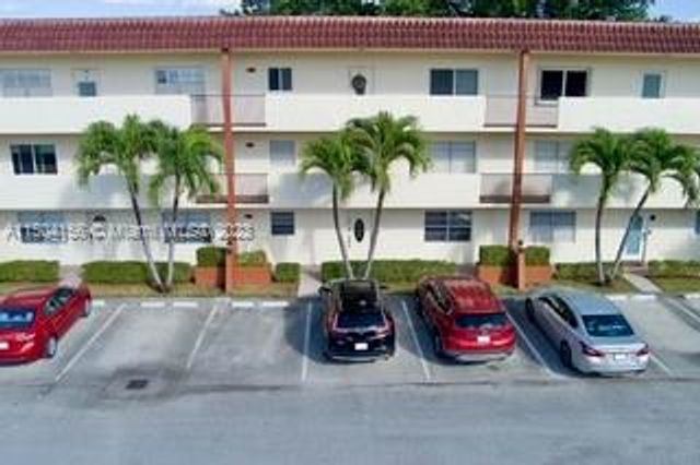 281 S Hollybrook Dr 103, Pembroke Pines, FL 33025