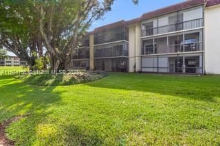 281 S Hollybrook Dr 103, Pembroke Pines, FL 33025
