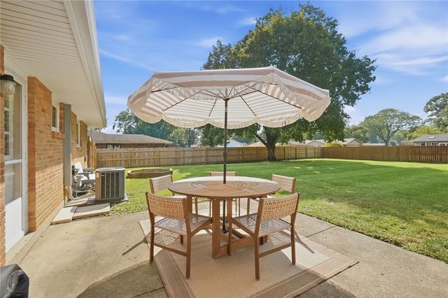 2825 Walford Drive, Centerville, OH 45440