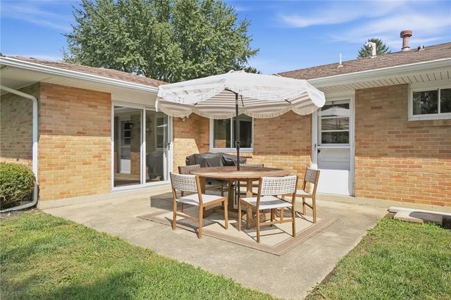 2825 Walford Drive, Centerville, OH 45440