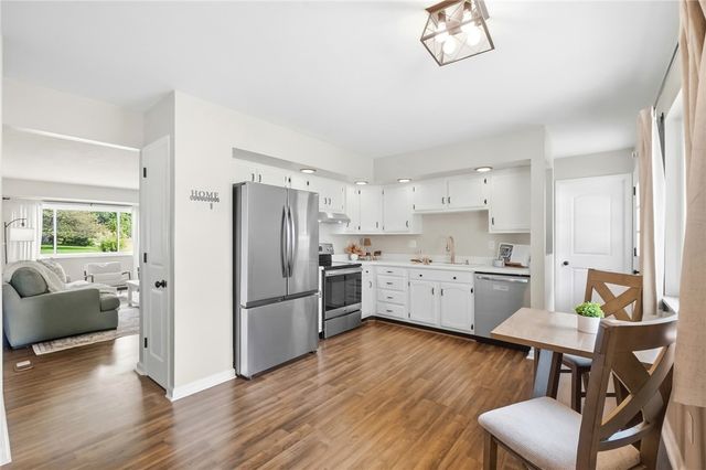 2825 Walford Drive, Centerville, OH 45440