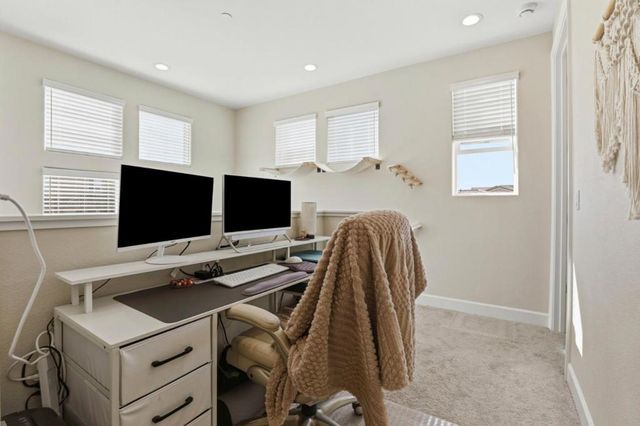 1097 Sunridge Drive, Hollister, CA 95023