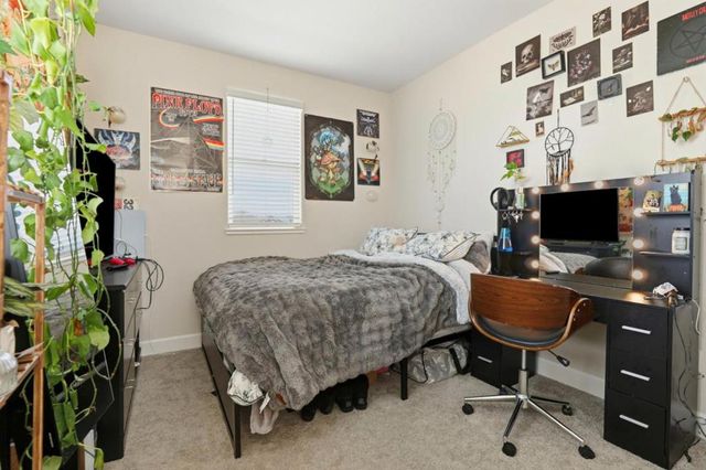 1097 Sunridge Drive, Hollister, CA 95023