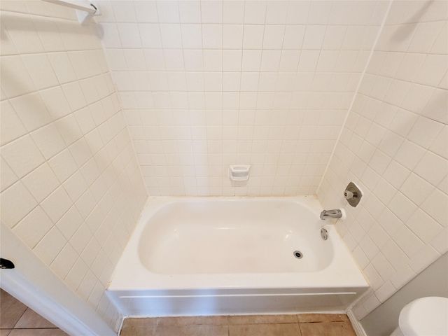8801 Hammerly Boulevard 501, Houston, TX 77080
