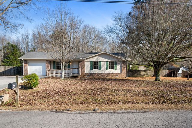 12 Hattie Dr, Fayetteville, TN 37334