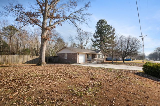 12 Hattie Dr, Fayetteville, TN 37334