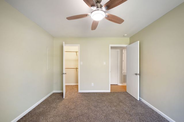 12 Hattie Dr, Fayetteville, TN 37334