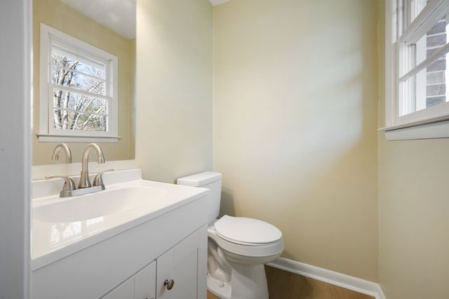 12 Hattie Dr, Fayetteville, TN 37334