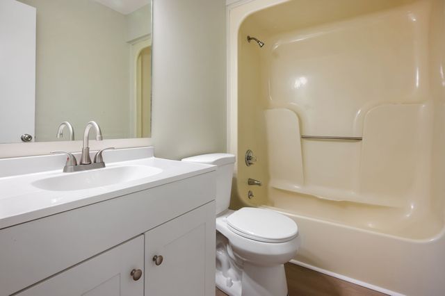 12 Hattie Dr, Fayetteville, TN 37334