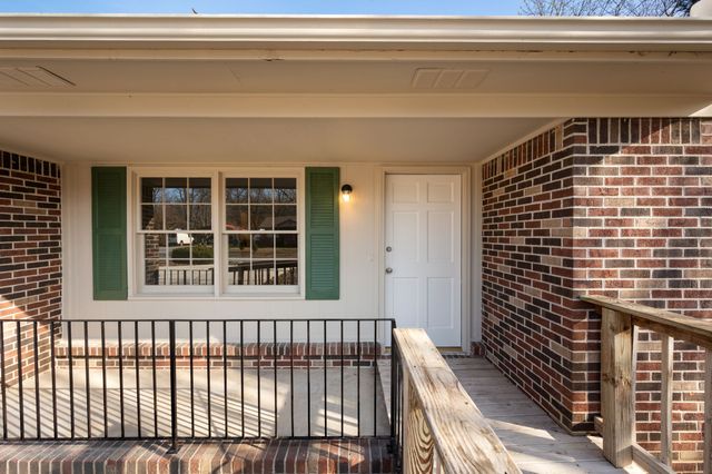 12 Hattie Dr, Fayetteville, TN 37334