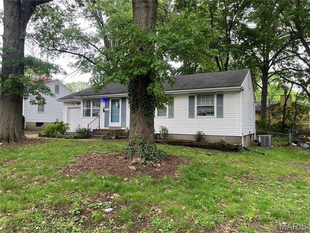 1534 Comet Drive, St Louis, MO 63137