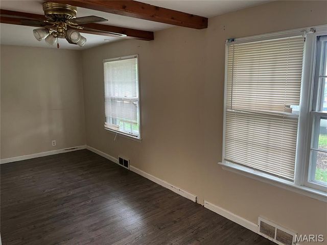 1534 Comet Drive, St Louis, MO 63137