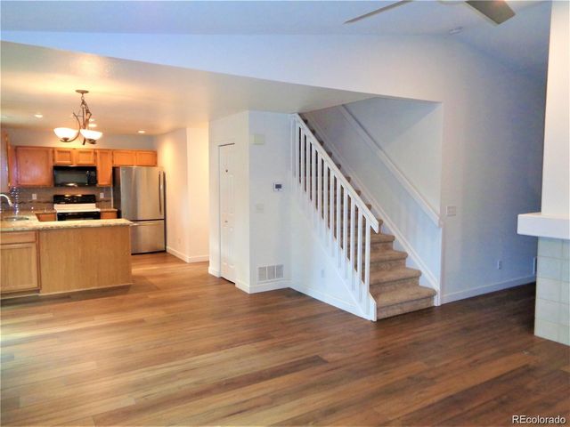 10482 Hyacinth Street, Littleton, CO 80129