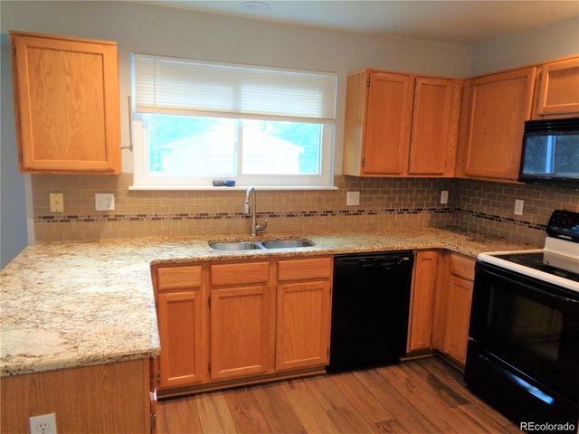 10482 Hyacinth Street, Littleton, CO 80129