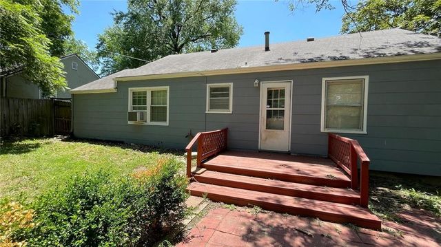 1408 W 28th Street S, Independence, MO 64052