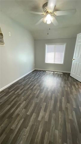 1408 W 28th Street S, Independence, MO 64052