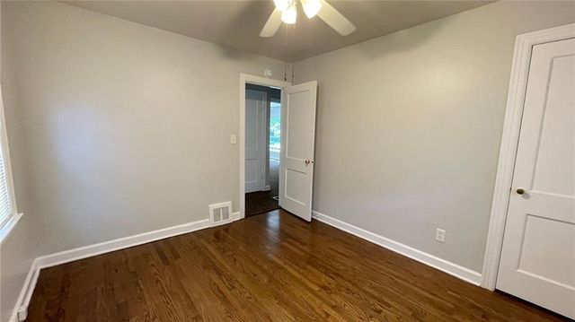 1408 W 28th Street S, Independence, MO 64052