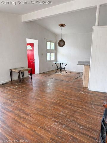 24151 Church Street, Oak Park, MI 48237