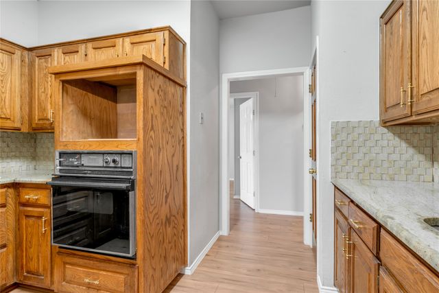 2200 Reading Road, Arlington, TX 76011