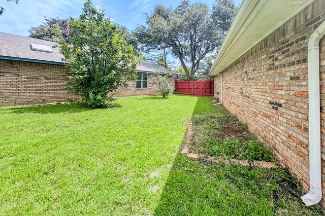 2200 Reading Road, Arlington, TX 76011