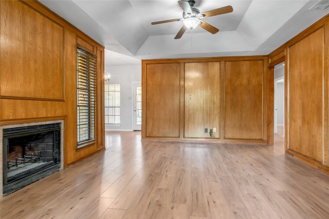 2200 Reading Road, Arlington, TX 76011