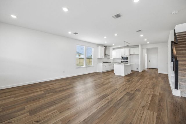 322 Ruby Ford Drive, Cove, TX 77523