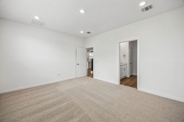 322 Ruby Ford Drive, Cove, TX 77523