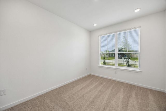 322 Ruby Ford Drive, Cove, TX 77523