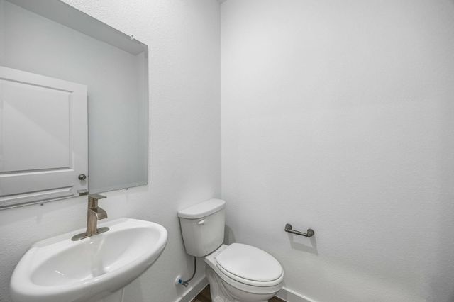 322 Ruby Ford Drive, Cove, TX 77523