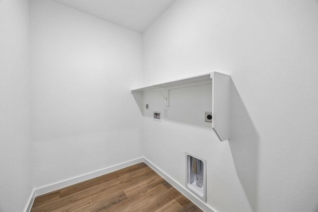 322 Ruby Ford Drive, Cove, TX 77523