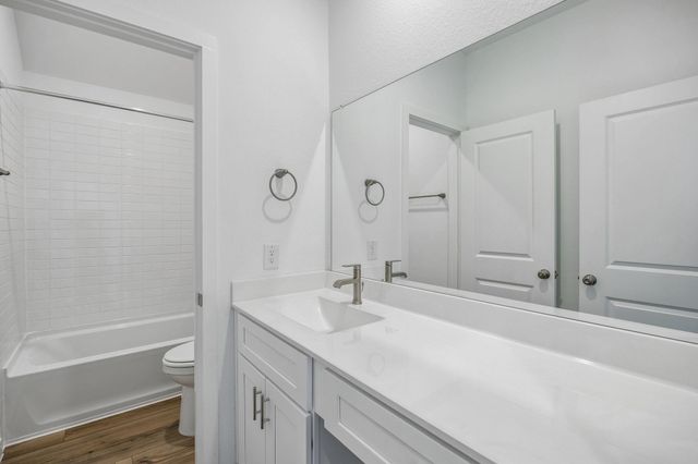 322 Ruby Ford Drive, Cove, TX 77523