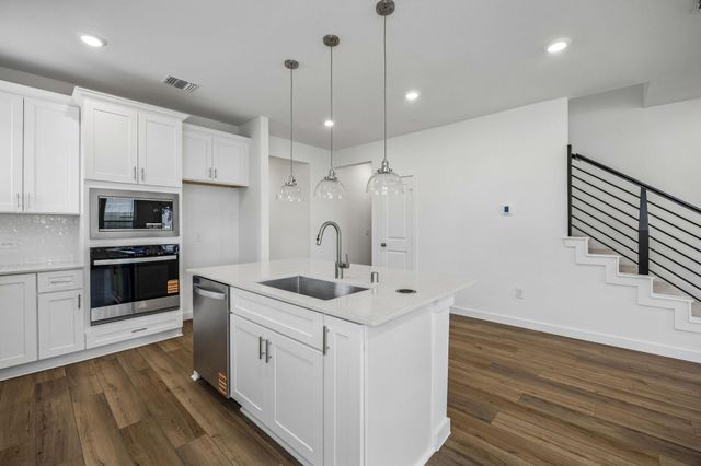 322 Ruby Ford Drive, Cove, TX 77523