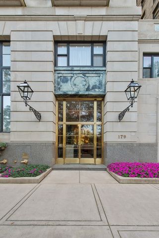 179 E Lake Shore Drive 19S, Chicago, IL 60611