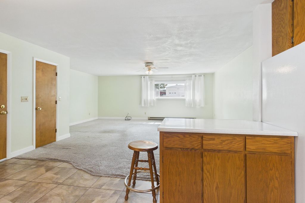 426 Washington ST #2, Lewistown, MT 59457 photo 5